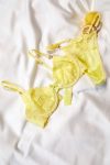 Yellow_lace_lingerie_set