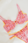 Valentine_s_Day_lingerie_in_pink